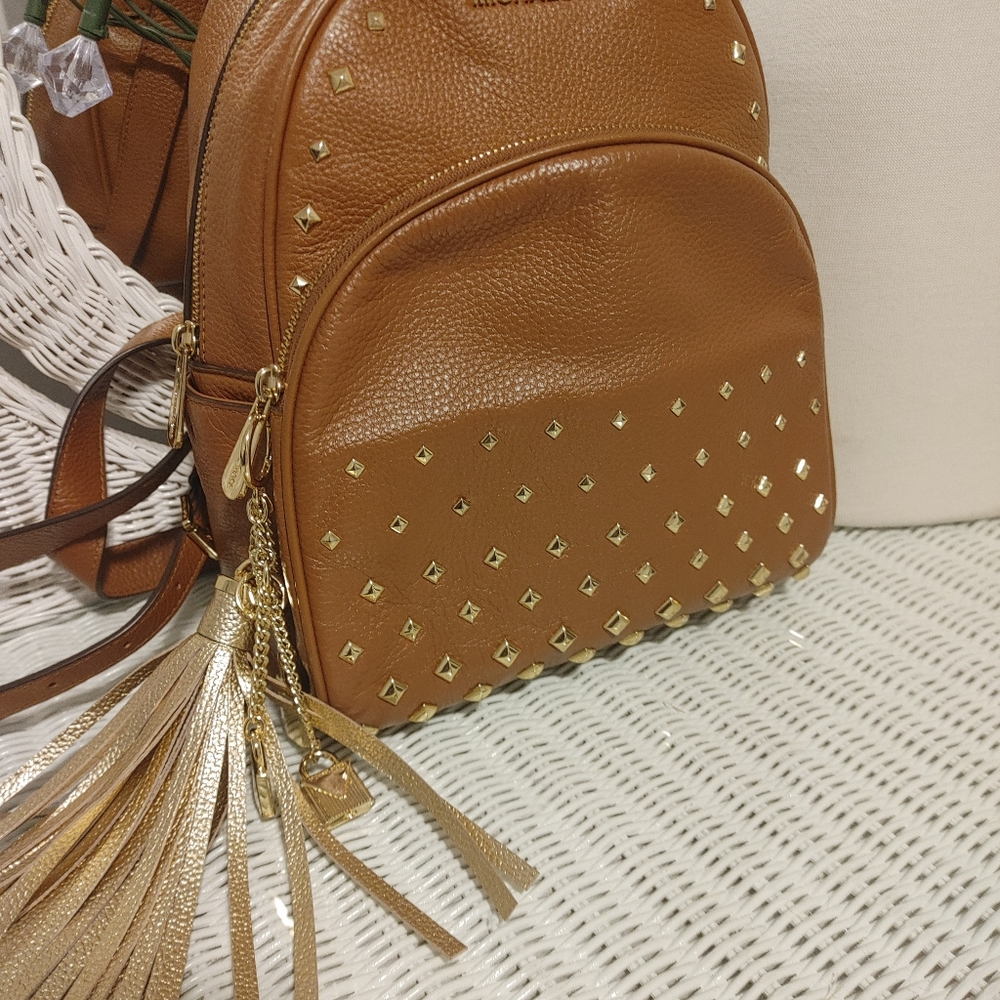 Michael Kors Abbey Studded Backpack w/keychain - Picture 2 of 9